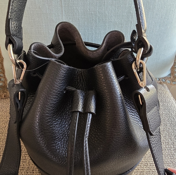NWT Aquatalia Bucket leather bag - Picture 8 of 13